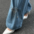 Silberne Metallkette Brosche mit Herzanhängern an Jeans für einen Retro Look - Vintage Silber Mit Künstlicher Perle (0913)