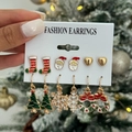 Weihnachtliche Ohrring-Sets mit Schneeflocken und Rentieren vor festlichem Hintergrund - Weihnachtssocke Herz Stil (6744) / Gold