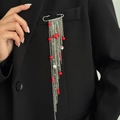Broche épingle à nourrice avec glands multicouches, perles rouges et pendentif cheval - Gland Argent (0366)