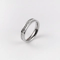 Elegante anello eternity in acciaio argento con doppia fila di zirconi quadrati - US 5 / Argento con Singola Fila di Zirconia