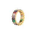 Anello arcobaleno con cristalli rettangolari colorati e base in metallo dorato lucido - US 7 / Oro + Zircone Colorato