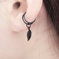 Ear cuff nero a doppio strato con ciondolo a foglia per orecchie senza buco - Polsino dell'orecchio della foglia (6734) / Nero