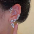 Eleganti orecchini a cerchio in foglia d'argento con cristalli per gioielli di moda donna - Foglia Argento (Orecchio Sinistro)