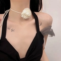Elegant white silk 3D rose flower choker necklace for women with vintage ribbons - Off White