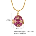 Detailansicht des lila Fabergé-Eianhängers mit den Maßen 2,1 cm mal 1,58 cm - Violetter Floraler Öffenbarer Anhänger (PNB-391G) Anhänger Ohne Kette