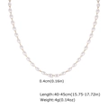 Vista detallada del collar de perlas de 4mm con dimensiones y cadena de metal dorado - 40-45cm