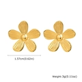 Detailansicht der goldfarbenen Blumenohrringe mit Maßen von 1,57 cm und 3 g Gewichtangabe - Kleiner Blumenstil (ES-652G01)