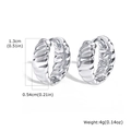 Vue détaillée des créoles torsadées argentées avec dimensions de 1,3 cm de diamètre - Or blanc