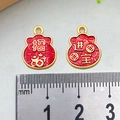 Coppia di ciondoli a sacchetto della fortuna in smalto rosso e lega placcata oro - Red Enamel Wealth Bag