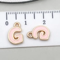 Ciondolo lettera G e spirale in smalto rosa per gioielli fai da te su righello - Lettera G