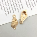 Paire de breloques coquillages dorés KC avec textures spirales pour bijoux DIY - Conque (9x19mm)