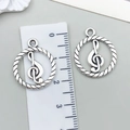 Antiksilberner Musik-Violinschlüssel-Anhänger mit Kordelrand für DIY-Schmuckdesign - Antiksilber Rundes Notensymbol (22x18mm)