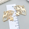 Gouden waaier hanger met bamboe blad motief voor DIY sieraden maken accessoires - KC Goud Holle Bamboewaaier (22454)
