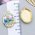 Mesure détaillée de la taille du pendentif ovale avec peinture de tulipes et perle - Rose rose perle (23577) / 1 Pièce (26x18x5mm) / Bleu clair