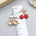 Roter Kirsch-Anhänger mit Strasssteinen und vergoldeter Legierung für DIY-Schmuck - Rote Emaille Kirsche Stil (23406)