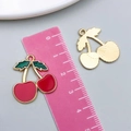 Pendentifs cerise rouge et or en alliage avec mesure pour bijoux DIY - Cerise Rouge (21360) / 22x21mm