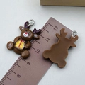 Brauner Harz-Rentier-Anhänger mit lila Geweih und Geschenkbox für DIY-Schmuckherstellung - 26x17mm / Braunes Harz-Rentier (24267)