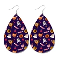Halloween lederen druppeloorbellen met pompoen- en spookprint op paarse achtergrond - Paarse Cartoon Stijl (5)
