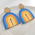 Orecchini arcobaleno in argilla polimerica a forma di U blu, arancio e beige - Arcobaleno Quattro Strati Blu Scuro Blu Chiaro Arancione Beige