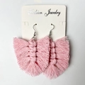 Pink handmade woven tassel earrings in feather shape on jewelry card - 中号粉色款式 (M9)