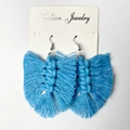 Handmade sky blue tassel earrings with bohemian feather design on display card - 中号天蓝色款式 (M3)