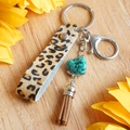 Llavero de cuero con estampado de leopardo, piedra turquesa y borla de cuero marrón - Estampado de Leopardo (Galvanoplastia de Plata 2)