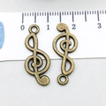 Dettaglio di ciondoli a chiave di violino in bronzo vintage da 30mm per gioielli fai da te - Stile Nota Musicale (1107)