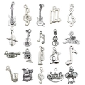 Set de dijes musicales plata retro con guitarra y saxofón para bisutería artesanal - Serie de Música Mixta (SN893) / Juego de 20 Piezas / Plata antigua