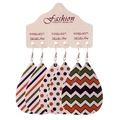 Set di 3 paia di orecchini a goccia in ecopelle con motivi a strisce e pois vivaci - Stile Strisce e Pois e Onde