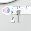 Pendentif guitare en alliage argent antique pour bijoux DIY bracelets et colliers - Style Guitare (18936) / 1 Pièce/Paquet (26x11mm) / Argent antique