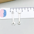 Breloques en métal argenté en forme de clé pour bijoux DIY, taille de 2,5 cm - Clé en Argent Antique (8523)