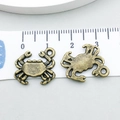 Antike Bronze-Krabbenanhänger für DIY-Schmuck mit Lineal zur Anzeige der 2 cm Größe - Krabbe (20713)