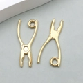 KC Gold Werkzeug-Anhänger Zange für DIY-Armbänder und Halsketten Zubehör - 1 Stück KC Gold Pinzette Form (20424)