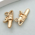 Goldener Kettensägen-Anhänger aus Legierung für DIY-Schmuck mit galvanisiertem Werkzeugdesign - 1 Stück KC Gold Kettensäge Form (20430)