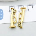 Goldener trompetenförmiger Legierungsanhänger für DIY-Schmuck, 2,2 cm Musikinstrument - Antikgold Horn-Charm (20890)