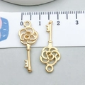 Macro detail of gold key pendants with hollow rose design and 31mm measurement - Flower Shape Key (18269) / 11*28mm