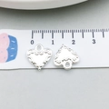 Ciondoli a cuore in argento con motivi floreali a sbalzo per la creazione di gioielli - Cuore in Argento Lucido (19965)