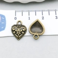 Ciondolo a cuore in lega di bronzo antico con rilievo per la creazione di gioielli fai da te - Cuore con Motivo Concavo (19947)