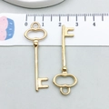 Gouden holle hartvormige sleutelhanger met een lengtemeting van 4,3 cm op liniaal - Sleutel Stijl (20991) / 14*40mm