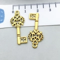 Vintage gold alloy hollow heart key pendants for DIY jewelry, 2.8cm charm set - Antique Gold Key (20946)