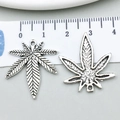 Pendentifs feuilles de cannabis en argent vintage pour création de bijoux DIY - Feuille d'Érable Argent Antique (7169)