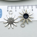 Pendentif tournesol en alliage argent antique pour bijoux DIY avec disque floral de 1,5cm - Tournesol Argent Antique (11412)
