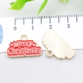 Pendentifs de Noël en alliage pour bijoux DIY montrés avec règle pour la taille - Plaque de Lettres de Noël en Émail Rouge (21049) / 13*20mm