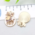 Pendentif renne en émail doré pour création de bijoux DIY avec vue recto-verso - Renne de Noël en Émail Blanc (21062) / 21*15mm