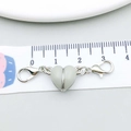 Chiusura magnetica a cuore luminosa con moschettoni argentati lunga circa 3,5 cm - 42*10mm / Grigio