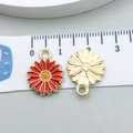 Red enamel sunflower alloy charm for DIY jewelry with gold finish and 1.8cm diameter - Red Enamel Chrysanthemum
