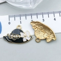 Gouden hoed hanger met zwart email en parels voor DIY sieraden maken accessoires - Zwart Emaille Parel Strik Hoed