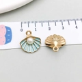 Lot de breloques coquillages en émail bleu et or avec perles pour bijoux DIY - Bleu Lac (15778)