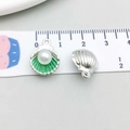 Pendentif coquillage argenté avec émail vert et perle pour création bijoux DIY - Vert (19041)