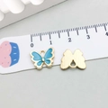 Pendentif papillon émaillé bleu ciel avec dos doré pour création de bijoux DIY - Papillon Émaillé Bleu Lac (11960) / 13*11mm